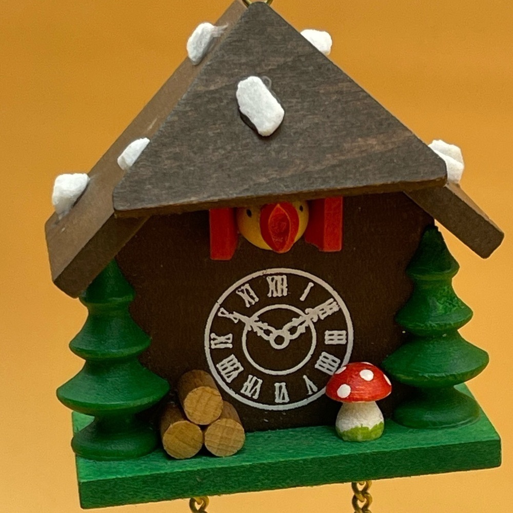 Vintage Christmas Cuckoo Clock Mushroom Ornament - Picture 2 of 12